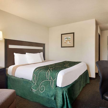 Travelodge By Wyndham Jefferson City Bagian luar foto