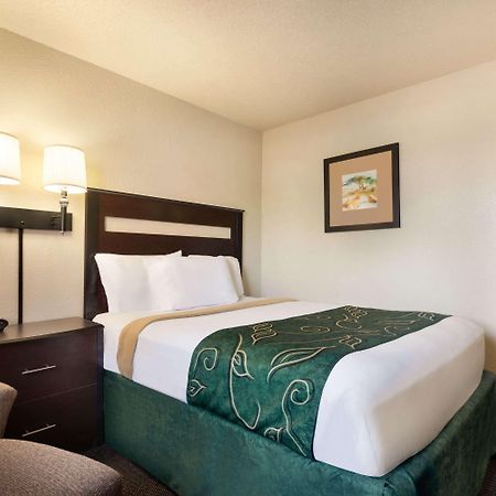 Travelodge By Wyndham Jefferson City Bagian luar foto